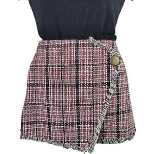 NWT Chicwish white Red Tweed mini skirt size M